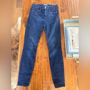 Good American good legs Jeans